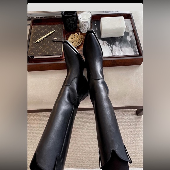 Annie bing BRAND NEW IN BOX - Picture 5 of 7